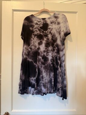 Show Me Your MuMu Black & Gray Tie-Dye Short Sleeve Tunic